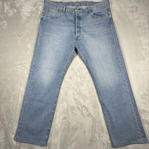 Levis 501 Jeans Mens 40x32 Light Wash Blue Denim Straight Leg Button Fly Pants